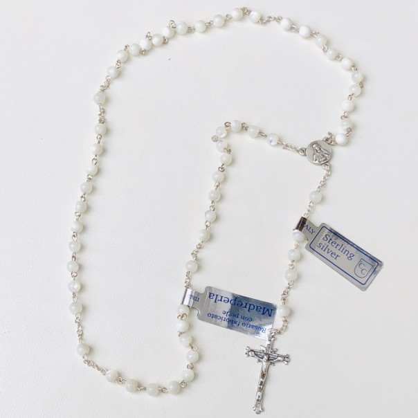 Small rosary in silver and mother of pearl