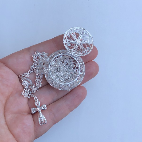 Rosary with filigree box