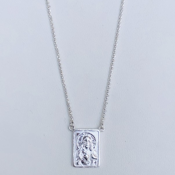 Scapular choker necklace