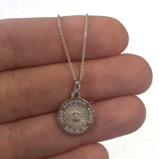 Holy Face medal necklace in white gold