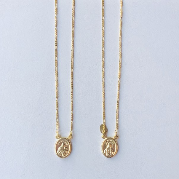 Scapular silver gilt oval medals