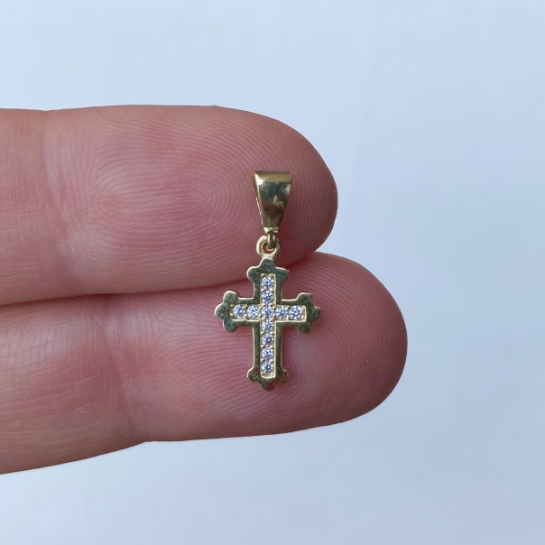 Three-lobed cross with zircons