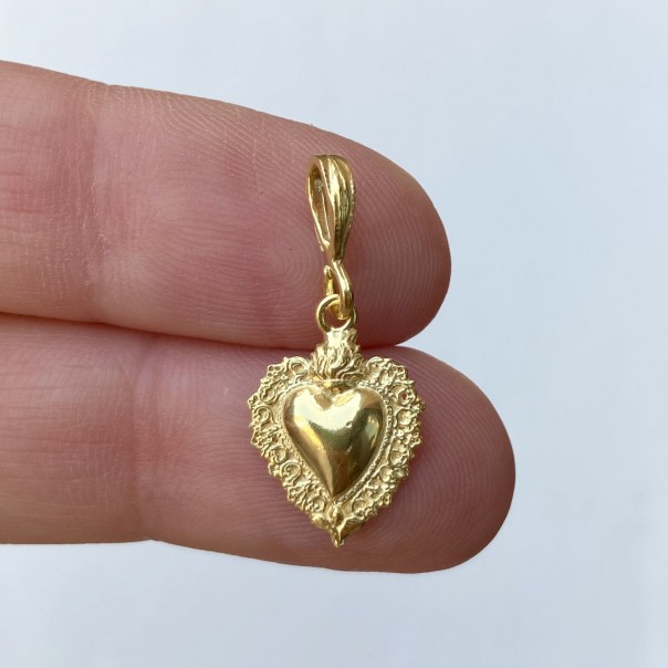 Lace ex voto pendant -golden silver small-