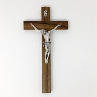 Traditional crucifix 25