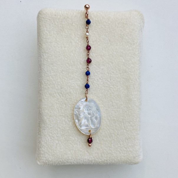 Mono earring I hold you by the hand sapphires, garnet and pearl