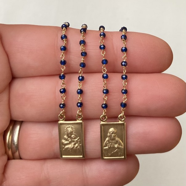 Scapular gold and sapphires