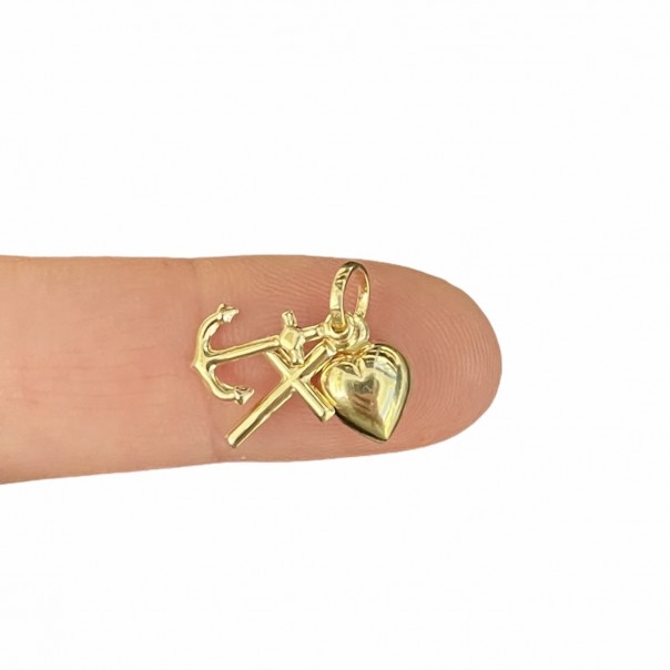 Pendant faith hope and charity in 18 kt gold