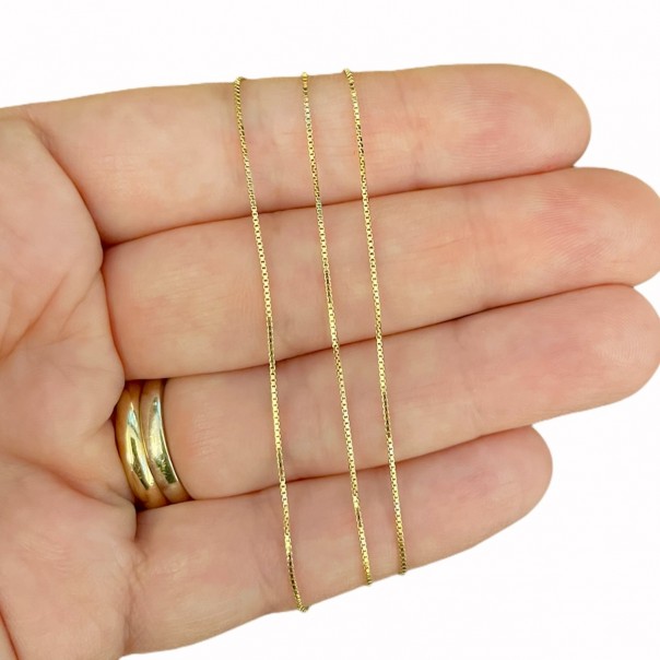 Golden Venetian chain link