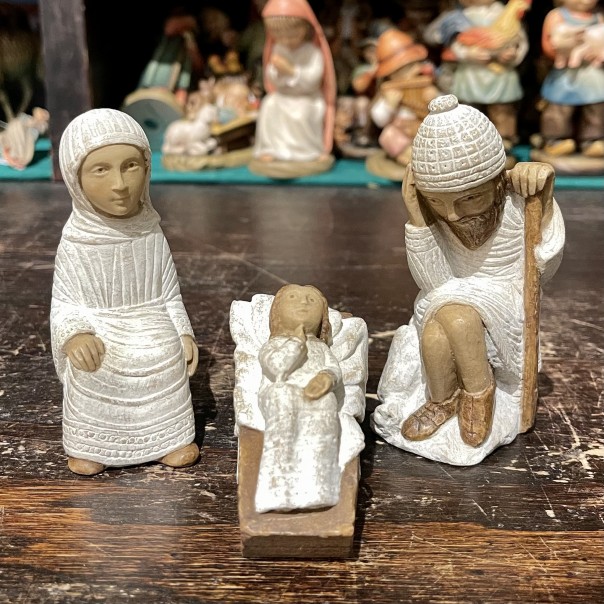 Nativity -white winter crib-, Collectible cribs