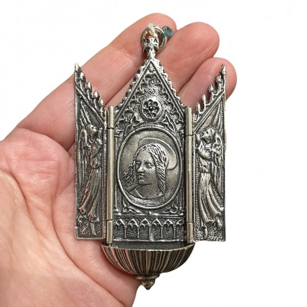 Acquasantiera in argento Raffaello, Acquasantiere