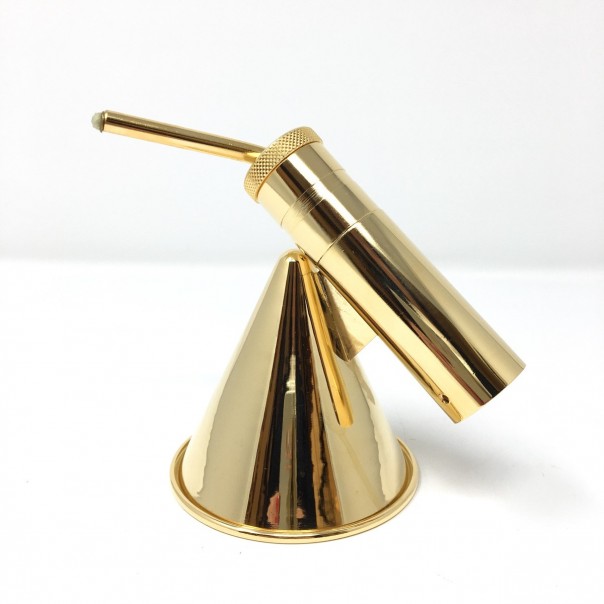 Blow out / light liquid wax candle