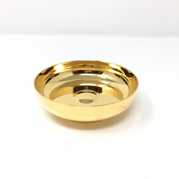 Paten offered in brass diameter 10