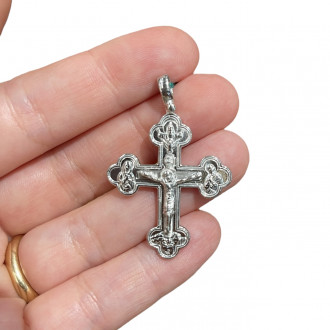 Massive trefoil cross