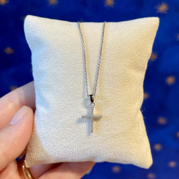 Necklace with cross in silver and zircons
