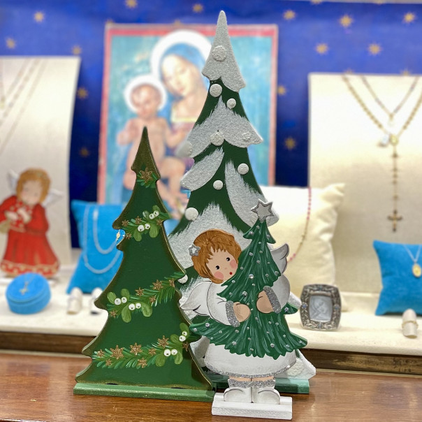 Angel cherubs Cristina with Christmas tree