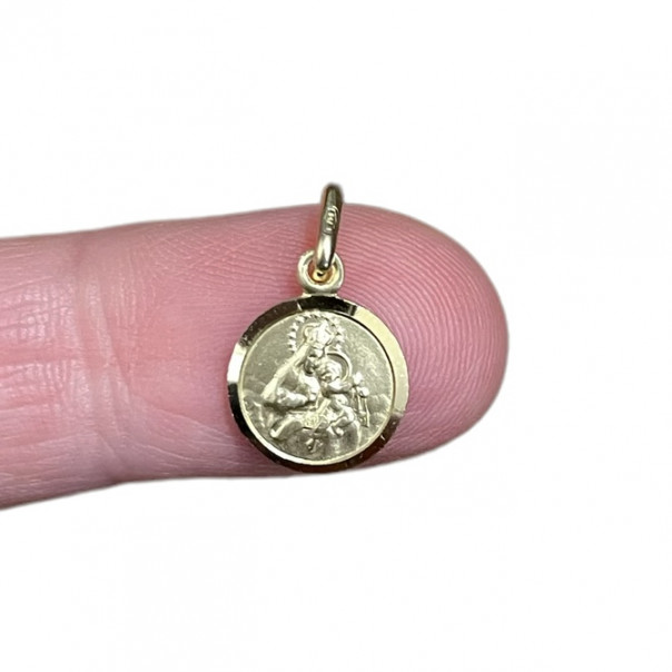 18-karat gold scapular medal