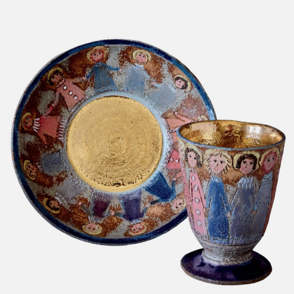 Chalice and paten in stoneware...