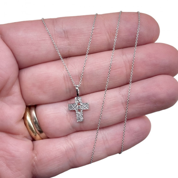 Cross The crack and the Light in white gold