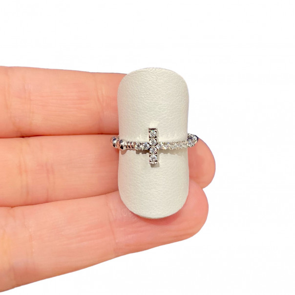 Rosary ring with zircon cross