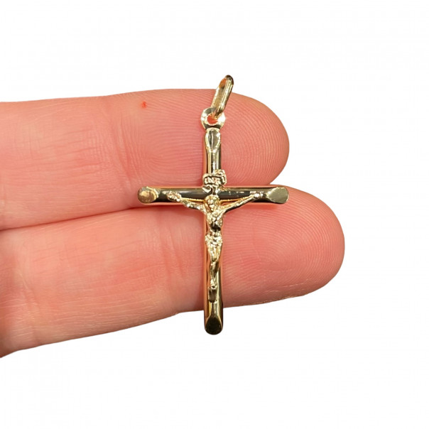 Traditional crucifix in gilded silver on a chain