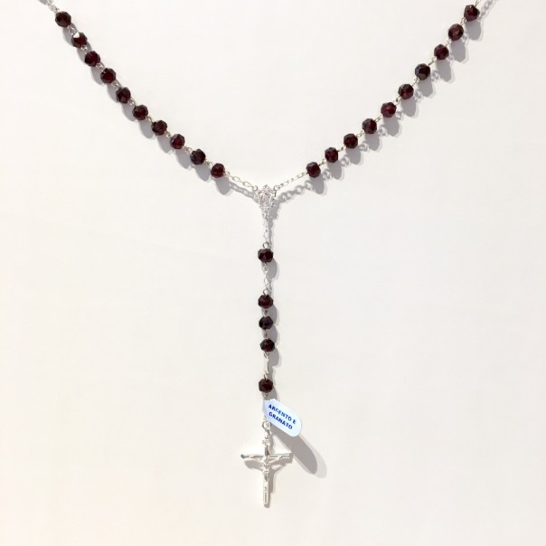 Rosary in silver and faceted garnet