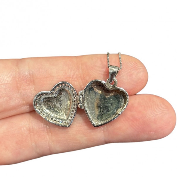 Memorandum Photo holder pendant