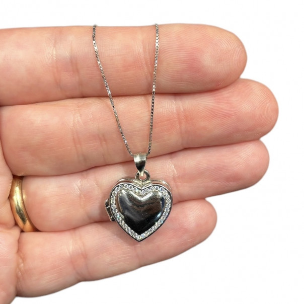 Memorandum Photo holder pendant