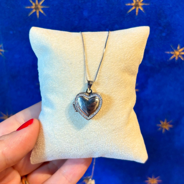 Memorandum Photo holder pendant