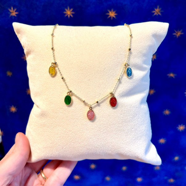 Necklace made with gilded 925 silver and enamels.