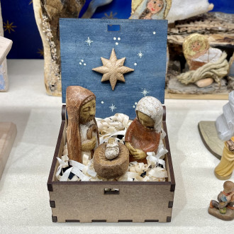 Nativity in Behtlehem atelier box, collectible nativity scenes 2