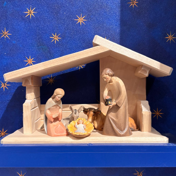 Leo Nativity Scene Painted with Hut 9cm