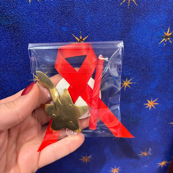 Comet star candle holder