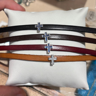 Bracciale cuoio e croce 2