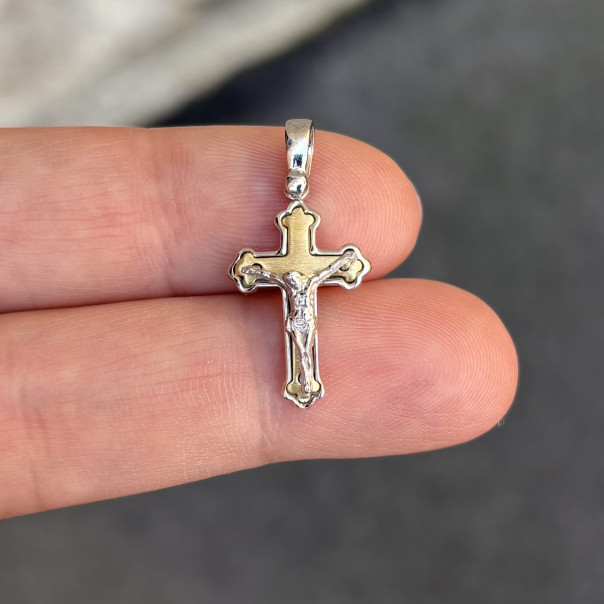 Two-tone trilobed crucifix