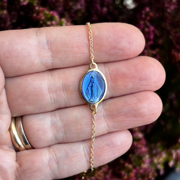 18K gold bracelet with enameled miraculous medal