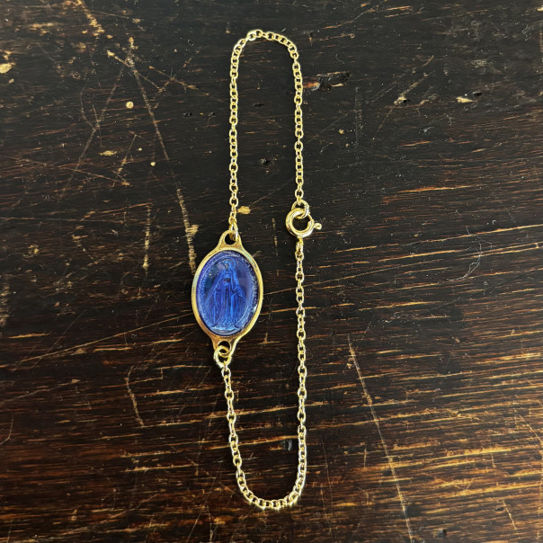 Bracciale in oro 18 carati con medaglia miracolosa smaltata
