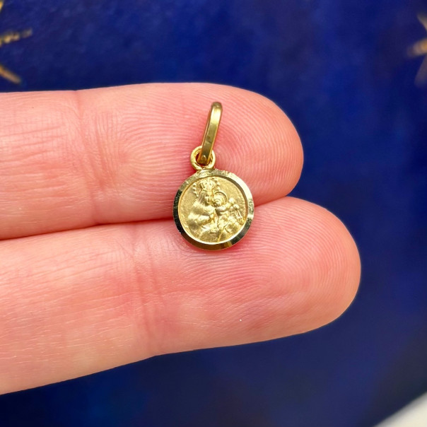 Scapular medal of Carmel in gold...