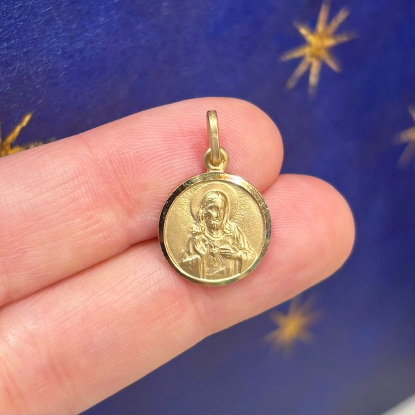 Scapular medal of Carmel in gold...