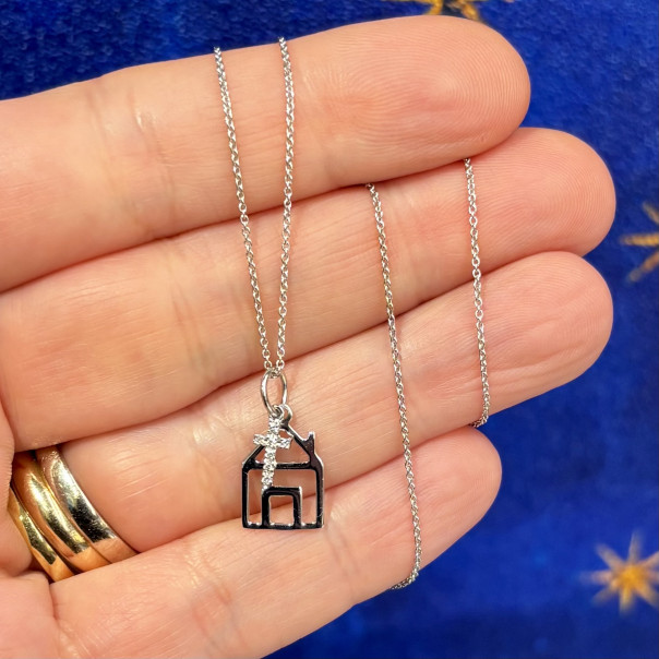 Living House Necklace in White Gold and Diamonds