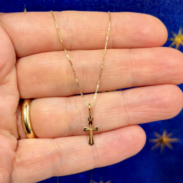 Croce in oro 18 carati Essential piccola
