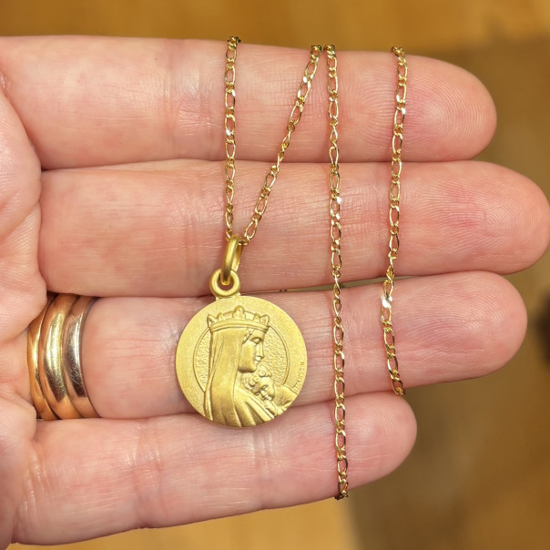 Collana Notre Dame