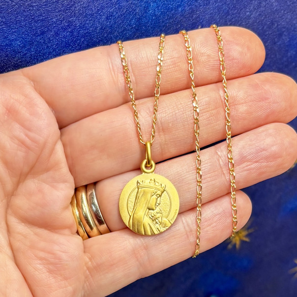 Collana Notre Dame
